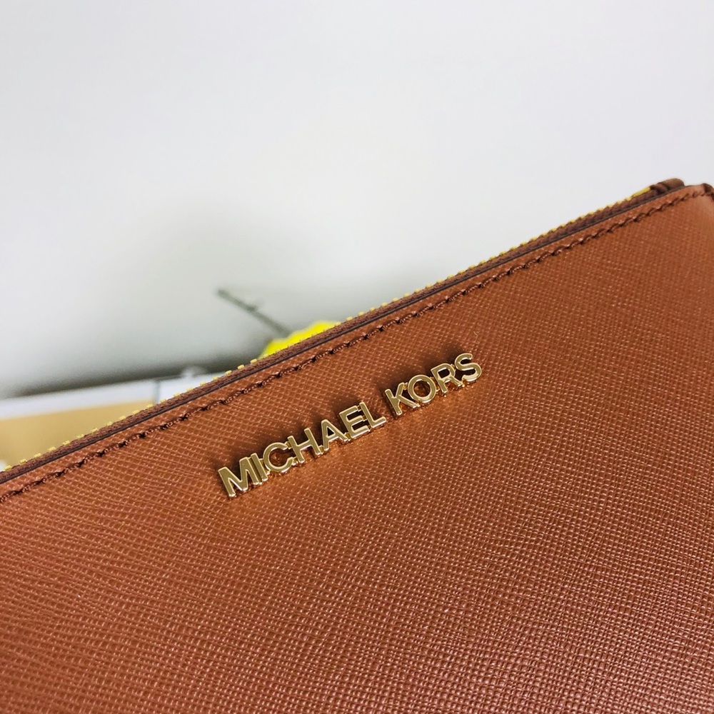 🌹Michael Kors Jet Set Travel Luggage 🌹❤️ - Picture 6 of 7